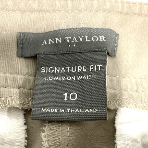 Ann Taylor Signature Fit Shorts size 10 bermuda walking tan khaki cotton stretch - Picture 2 of 8